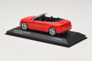 Audi RS5 B8 Kabriolet Červený Minichamps 1:43 410011230 Kov – obrázek 3 z 4