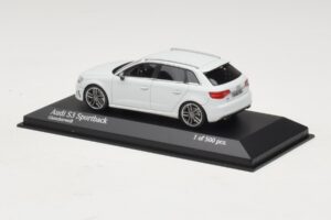 Audi S3 8V Sportback Bílý Minichamps 1:43 437013010 Kov – obrázek 3 z 4