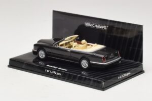 Bentley Azure Černá Minichamps 1:43 436139930 Kov – obrázek 3 z 4