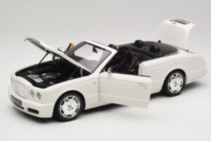 Bentley Azure Glacier White Náhradní Krabice Minichamps 1:18 100139502-R1 Kov – obrázek 2 z 8