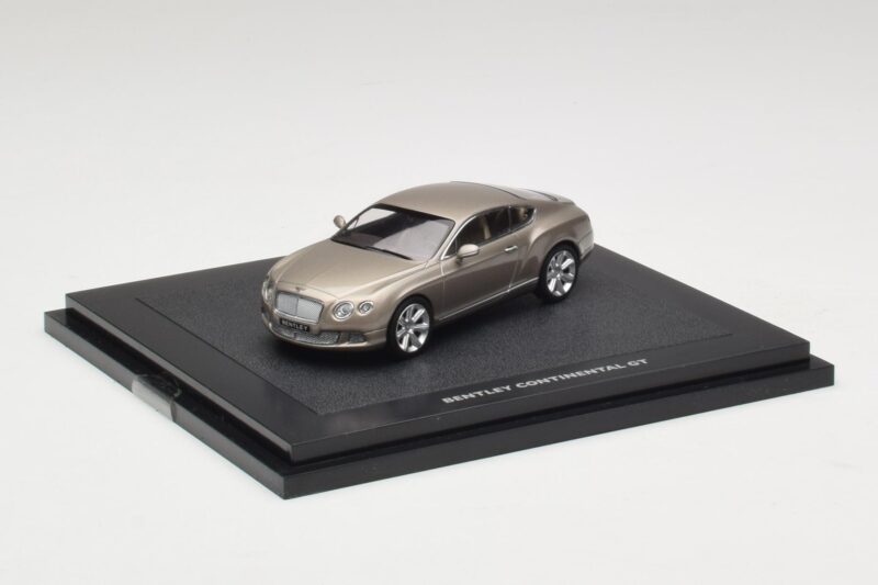 Bentley Continental GT Light Bronze Metallic Minichamps 1:43 Bentley Continental GT Light Bronze Metallic Minichamps 1:43 BL834 Kov