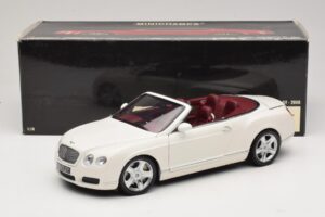 Bentley Continental GTC Bílý Náhradní Krabice Minichamps 1:18 100139032-R1 Kov – obrázek 8 z 8