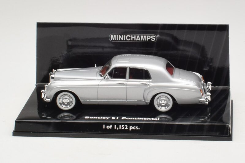 Bentley S1 Continental Stříbrný Minichamps 1:43 436139552 Kov