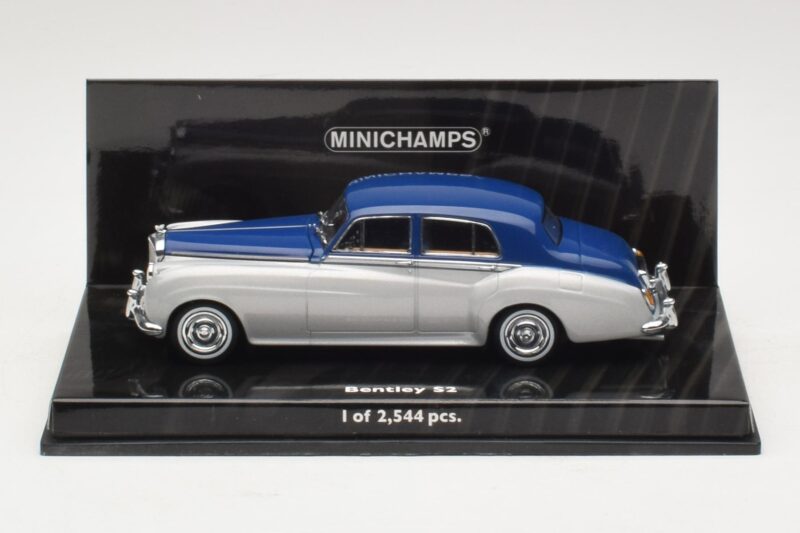 Bentley S2 Stříbrně Modrá Minichamps 1:43 Bentley S2 Stříbrně Modrá Minichamps 1:43 436139950 Kov