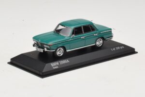 BMW 2000A Zelená Minichamps 1:43 437023001 Kov – obrázek 2 z 4