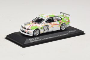 BMW 320i E46 #233 A. Priaulx / J. Muller Schubert Motorsport VLN Nurburgring 2005 Minichamps 1:43 400052433 Kov – obrázek 2 z 4