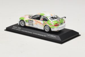 BMW 320i E46 #233 A. Priaulx / J. Muller Schubert Motorsport VLN Nurburgring 2005 Minichamps 1:43 400052433 Kov – obrázek 3 z 4
