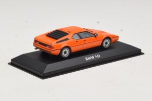 BMW M1 Oranžová Maxichamps 1:43 940025020 Kov – obrázek 2 z 4