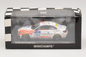 BMW M235i Team Rent2drive #304 Ackermann / Wishkirchen 24 Hours of Nurburgring 2015 Minichamps 1:43 437152504 Kov – obrázek 4 z 4