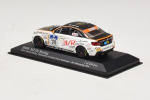 BMW M235i Team Valentin Racing #310 Piepenbrink 24 Hours of Nurburgring 2014 Minichamps 1:43 437142410 Kov – obrázek 3 z 4