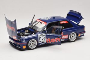BMW M3 E30 Auto Maass #42 H. Becker DTM 1992 Minichamps 1:18 180922042 Kov – obrázek 2 z 8