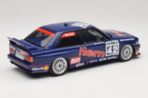 BMW M3 E30 Auto Maass #42 H. Becker DTM 1992 Minichamps 1:18 180922042 Kov – obrázek 3 z 8
