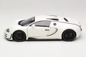 Bugatti Veyron Super Sport Bílý Minichamps 1:18 100110844 Kov – obrázek 4 z 8