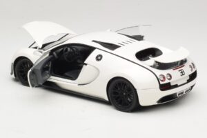 Bugatti Veyron Super Sport Bílý Minichamps 1:18 100110844 Kov – obrázek 5 z 8