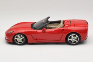 Chevrolet Corvette C6 Kabriolet Červený AUTOart 1:18 71221 Kov – obrázek 4 z 8