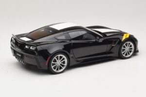 Chevrolet Corvette C7 Grand Sport Černá s Bílými Pruhy AUTOart 1:18 71273 Kompozit – obrázek 3 z 8