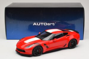 Chevrolet Corvette C7 Grand Sport Červená s Bílými Pruhy AUTOart 1:18 71274 Kompozit – obrázek 8 z 8