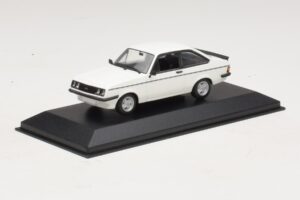 Ford Escort Mk1 TC Bílý Minichamps 1:43 400081070 Kov – obrázek 2 z 4