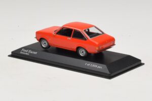 Ford Escort Mk2 Spanish Red Minichamps 1:43 400084100 Kov – obrázek 3 z 4