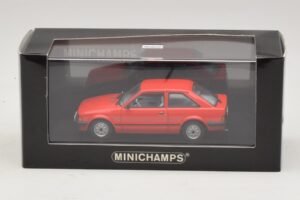 Ford Escort Mk3 3-dveřový Červený Minichamps 1:43 400085000 Kov – obrázek 4 z 4