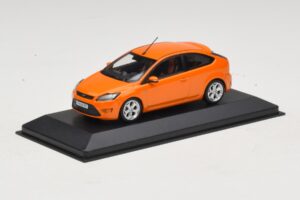Ford Focus ST Mk2 Electric Orange Minichamps 1:43 400087302 Kov – obrázek 2 z 4