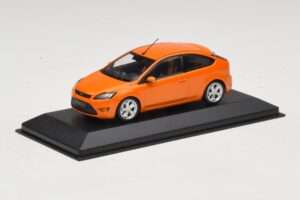 Ford Focus ST Mk2 Electric Orange Náhradní Krabice Minichamps 1:43 400087302-R1 Kov – obrázek 2 z 4