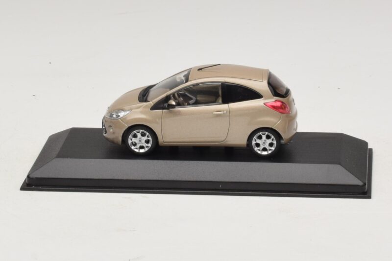 Ford Ka Mk2 Bronze Metallic Minichamps 1:43 Ford Ka Mk2 Bronze Metallic Minichamps 1:43 FORD007 Kov