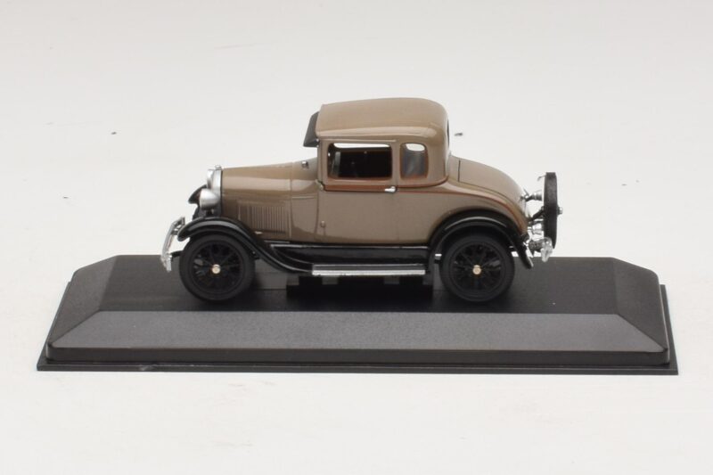 Ford Model A Standard Coupe Béžový Minichamps 1:43 Ford Model A Standard Coupe Béžový Minichamps 1:43 400082102 Kov