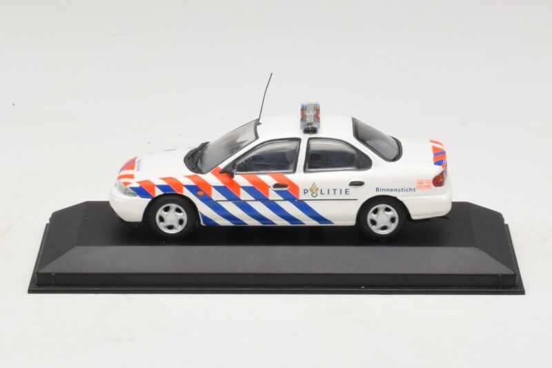 Ford Mondeo Mk1 Sedan Policie Minichamps 1:43 Ford Mondeo Mk1 Sedan Policie Minichamps 1:43 433082091 Kov