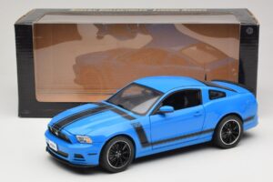 Ford Mustang Boss 302 S197 Modrá Shelby Collectibles 1:18 25414S Kov – obrázek 8 z 8