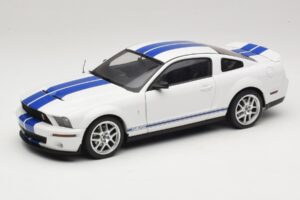 Ford Shelby Cobra GT500 Concept Bílá s Modrým Pruhem AUTOart 1:18 73052 Kov