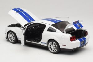 Ford Shelby Cobra GT500 Concept Bílá s Modrým Pruhem AUTOart 1:18 73052 Kov – obrázek 5 z 8
