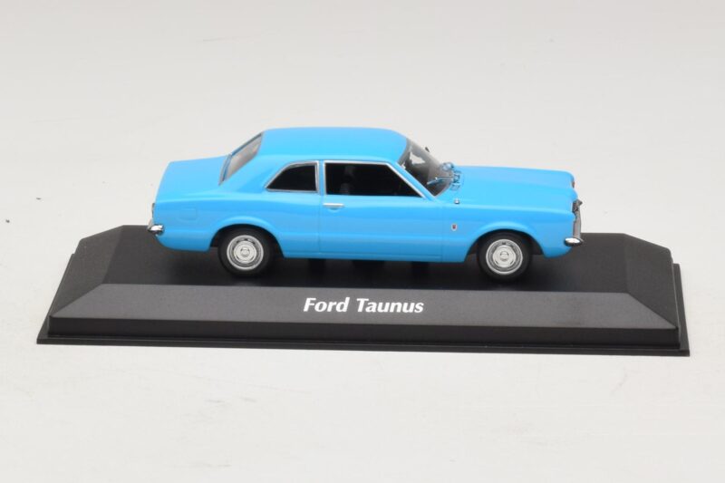 Ford Taunus TC Kupé Světle Modrá Maxichamps 1:43 Ford Taunus TC Kupé Světle Modrá Maxichamps 1:43 940081301 Kov