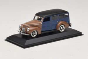 Ford V8 De Luxe Woody Station Wagon Hnědý Modrý Minichamps 1:43 400082112 Kov – obrázek 2 z 4