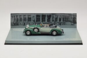 Horch 853 Cabriolet Zelený Minichamps 1:43 436012034 Kov