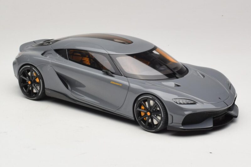 Koenigsegg Gemera Šedý GT Spirit 1:18 Koenigsegg Gemera Šedý GT Spirit 1:18 GT374 Pryskyřice