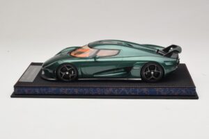 Koenigsegg Regera Zelený Tónovaný Karbon FrontiArt 1:18 AS010-110 Pryskyřice – obrázek 3 z 7