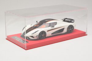 Koenigsegg Regera Bílý s Černým Karbonem FrontiArt 1:18 REMC043 Pryskyřice – obrázek 6 z 7