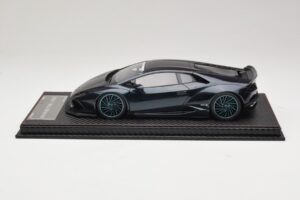Lamborghini Huracan Liberty Walk Chameleon Blue GS Model 1:18 REMC045 Pryskyřice – obrázek 3 z 7