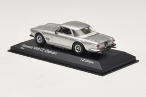 Maserati 5000 GT Allemano Stříbrný Minichamps 1:43 437123324 Kov – obrázek 3 z 4