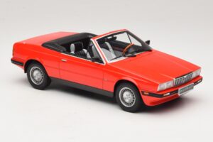 Maserati Biturbo Spyder Červený Minichamps 1:18 107123530 Pryskyřice – obrázek 4 z 6