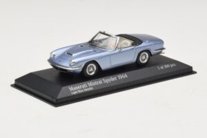 Maserati Mistral Spyder Light Blue Metallic Minichamps 1:43 437123432 Kov – obrázek 2 z 4
