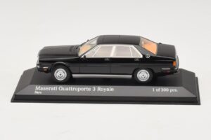 Maserati Quattroporte III Royale Černý Minichamps 1:43 437123501 Kov