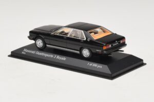 Maserati Quattroporte III Royale Černý Minichamps 1:43 437123501 Kov – obrázek 3 z 4