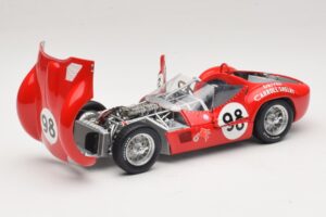Maserati Tipo 61 #98 C. Shelby Times Mirror Grand Prix for Sportscars 1960 Minichamps 1:18 100601298 Kov – obrázek 2 z 8