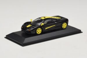 McLaren F1 Černá Se Žlutými Pruhy Minichamps 1:43 MCLAREN004 Kov