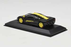 McLaren F1 Černá Se Žlutými Pruhy Minichamps 1:43 MCLAREN004 Kov – obrázek 2 z 4