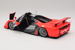 McLaren F1 GTR Lark #44 Tsuchiya / Ayles 24 Hours of Le Mans 1997 Minichamps 1:18 530133744 Kov – obrázek 5 z 8