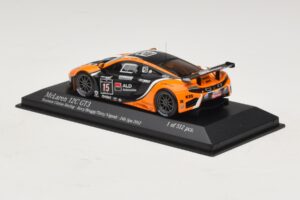 McLaren MP4-12C GT3 #15 Boutsen Racing Bovy / Broggi 24 Hours of Spa 2012 Minichamps 1:43 437121315 Kov – obrázek 3 z 4