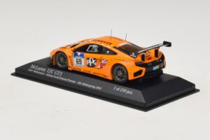 McLaren MP4-12C GT3 #69 Dorr Motorsport Adams / S. Asch 24 Hours of Nurburgring 2014 Minichamps 1:43 437141369 Kov – obrázek 3 z 4